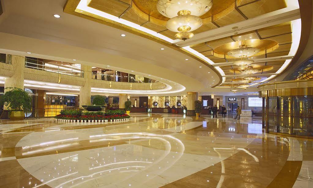 Empark Grand Hotel Чунцин Екстериор снимка