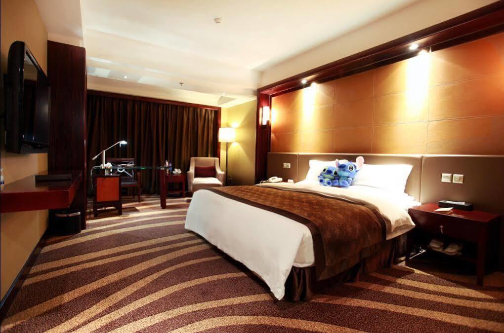 Empark Grand Hotel Чунцин Екстериор снимка